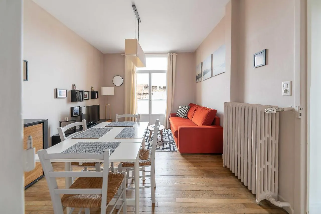 Le Larbaud - Appartement Calme Et Lumineux En Centre Ville Vichy