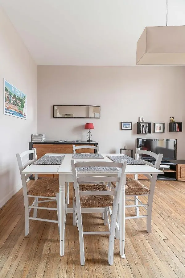 Le Larbaud - Appartement Calme Et Lumineux En Centre Ville Vichy