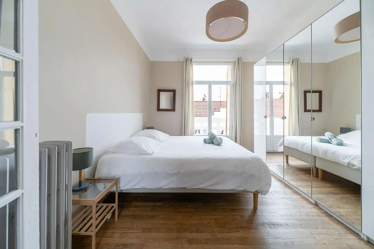 Le Larbaud - Appartement Calme Et Lumineux En Centre Ville Vichy
