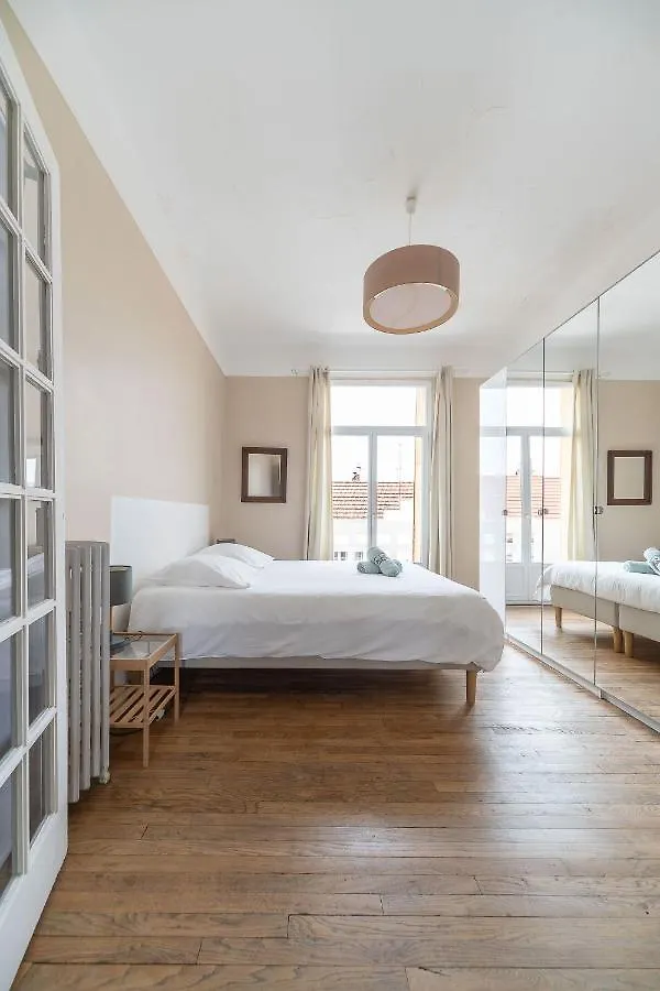Le Larbaud - Appartement Calme Et Lumineux En Centre Ville Vichy