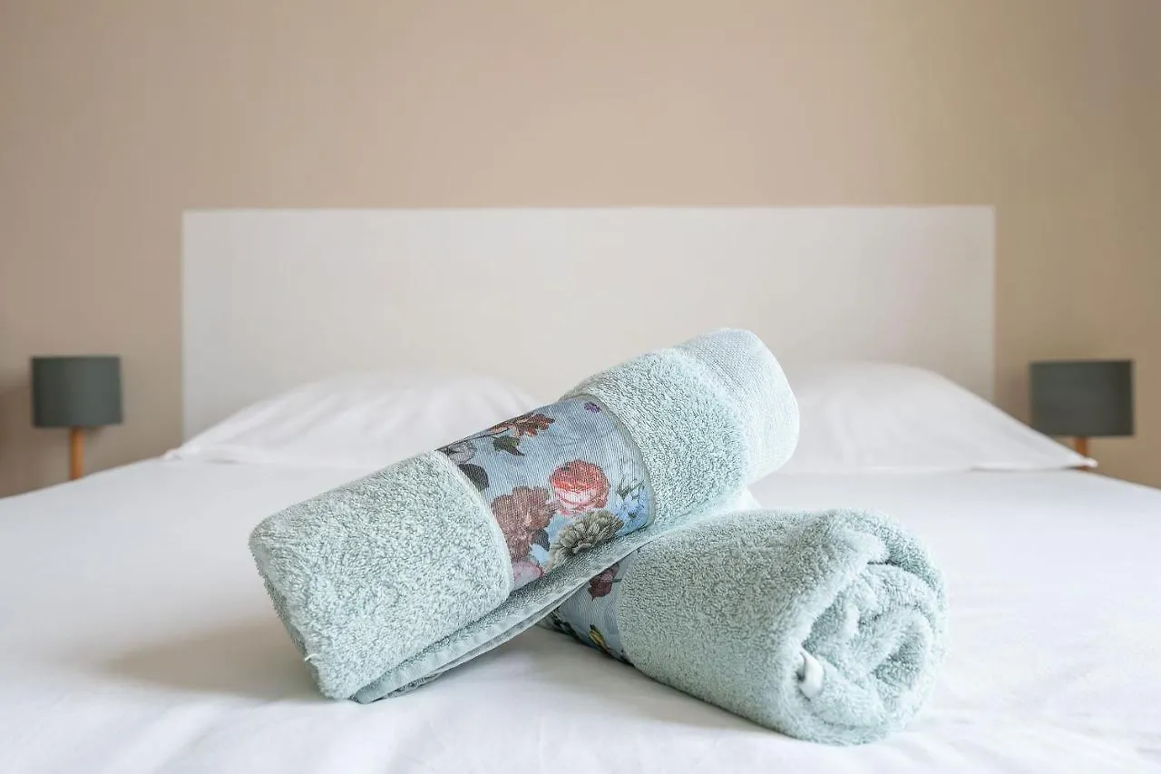 Le Larbaud - Appartement Calme Et Lumineux En Centre Ville ヴィシー アパート